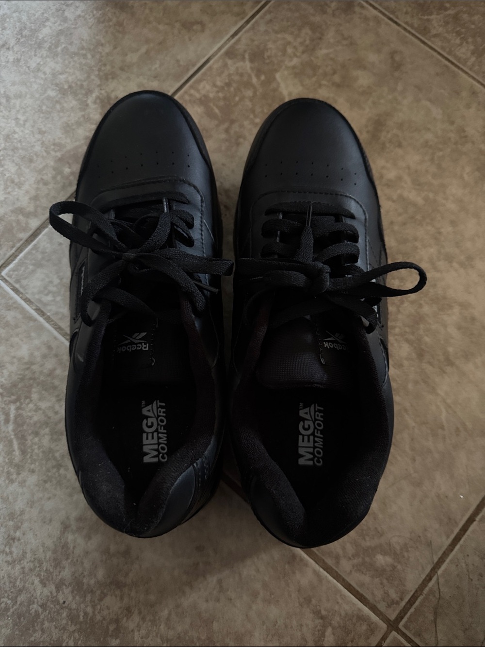 Reebok Men's Black Low-Top Sneakers